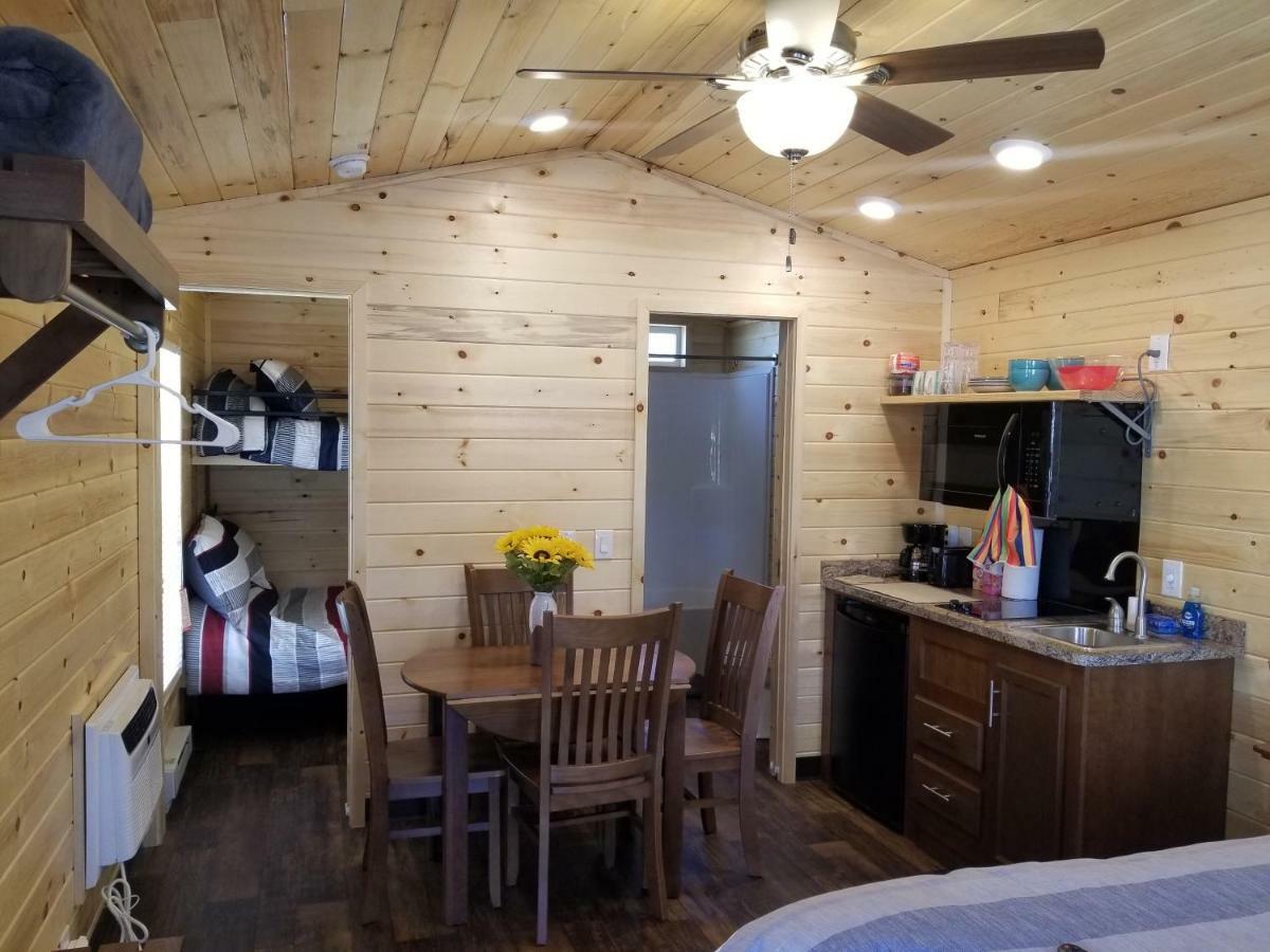 Castle Gate Rv Park Hotel Helper Exterior photo